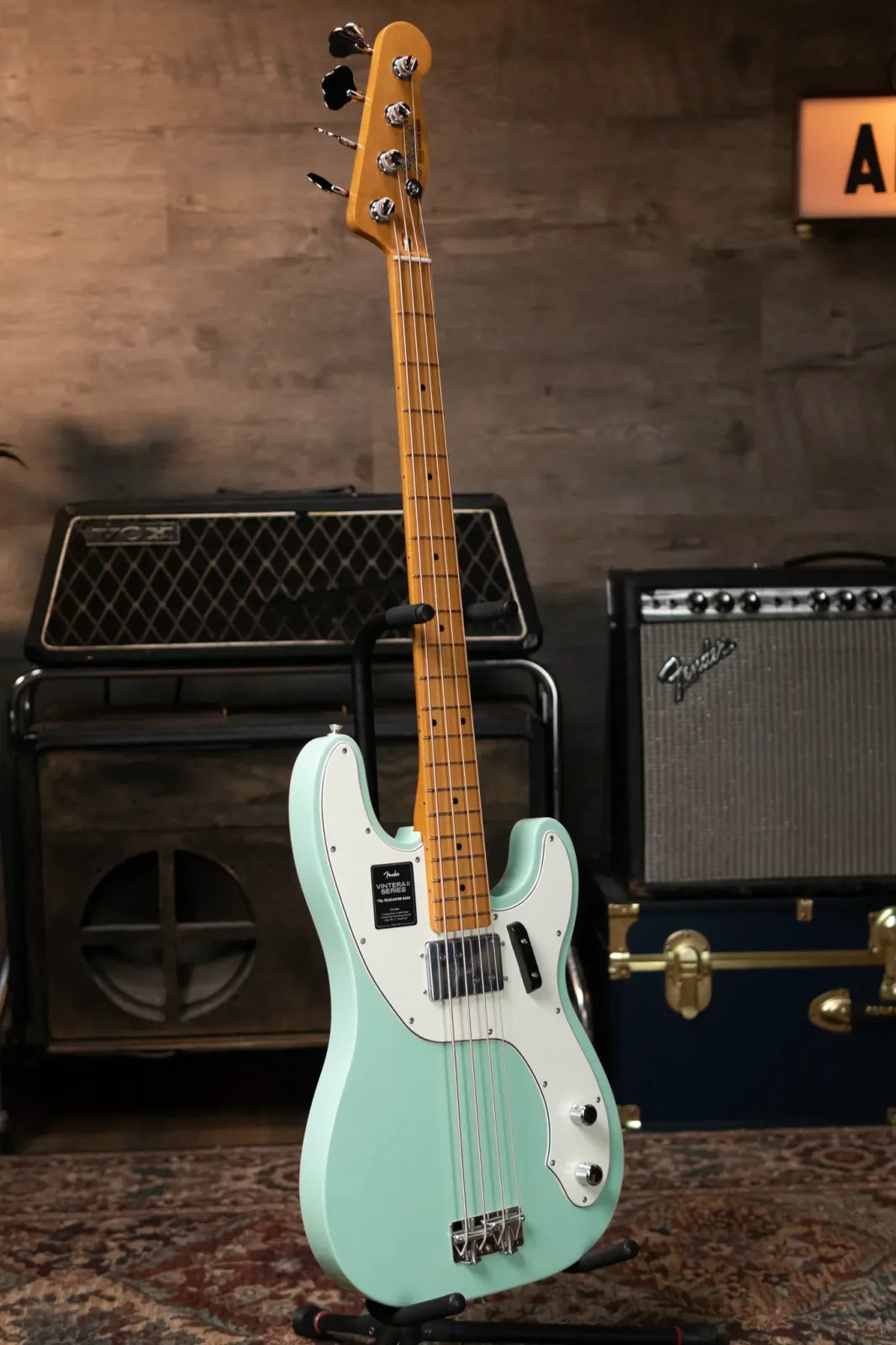 Fender Vintera II '70s Telecaster Bass, Maple Fingerboard - Surf Green with Deluxe Gig Bag