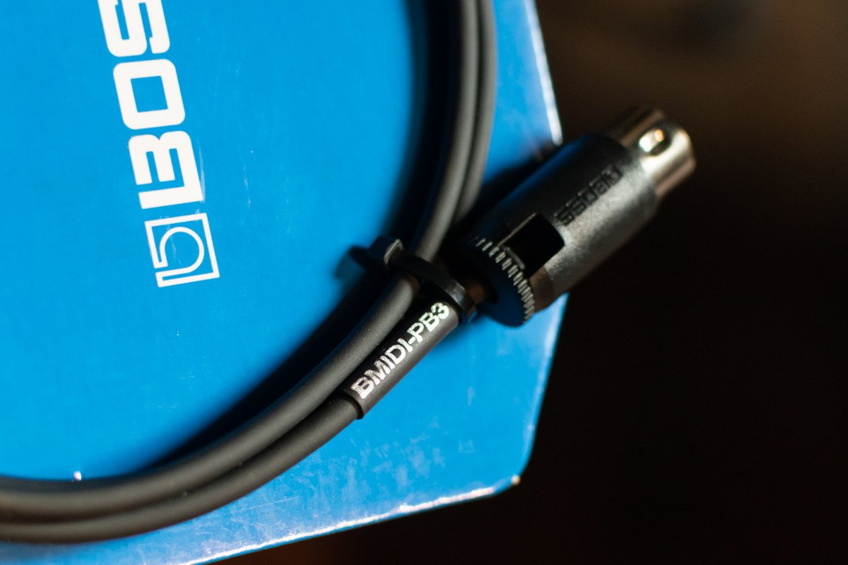 Boss BMIDI-PB3 Multi-Directional Midi Cable 3ft