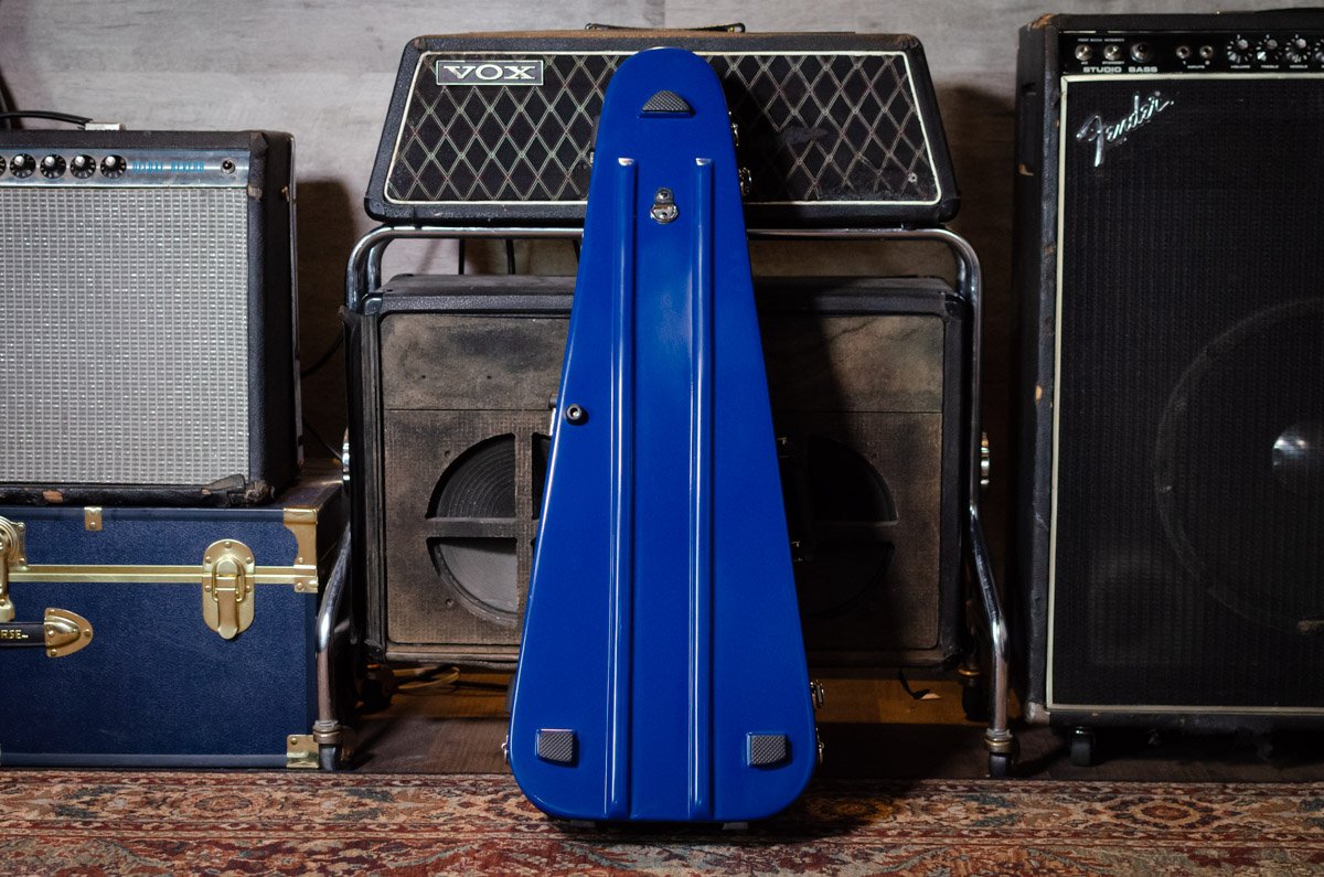 Bobelock 1029 Fiberglass Arrow Mandolin Case- Blue/Gray