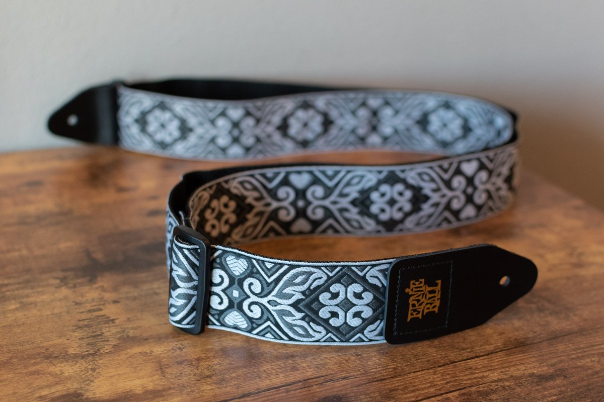 Ernie Ball P04166 Tribal Silver Guitar Strap