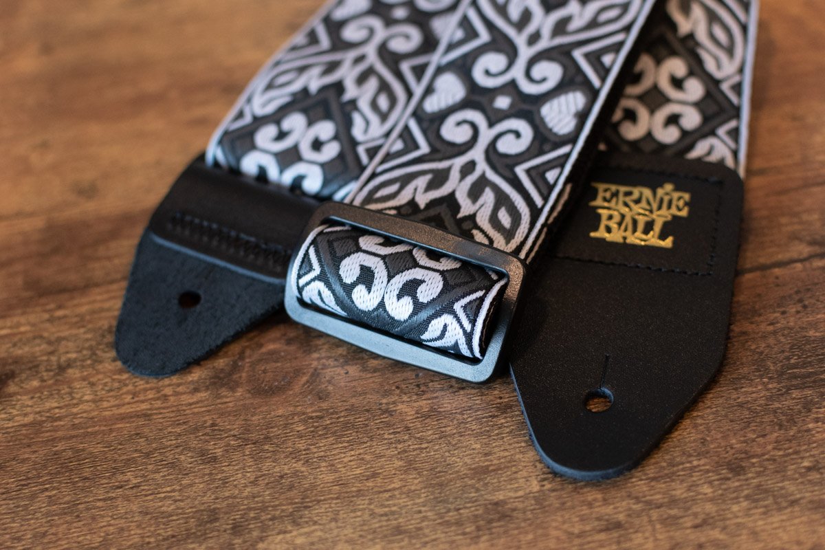 Ernie Ball P04166 Tribal Silver Guitar Strap