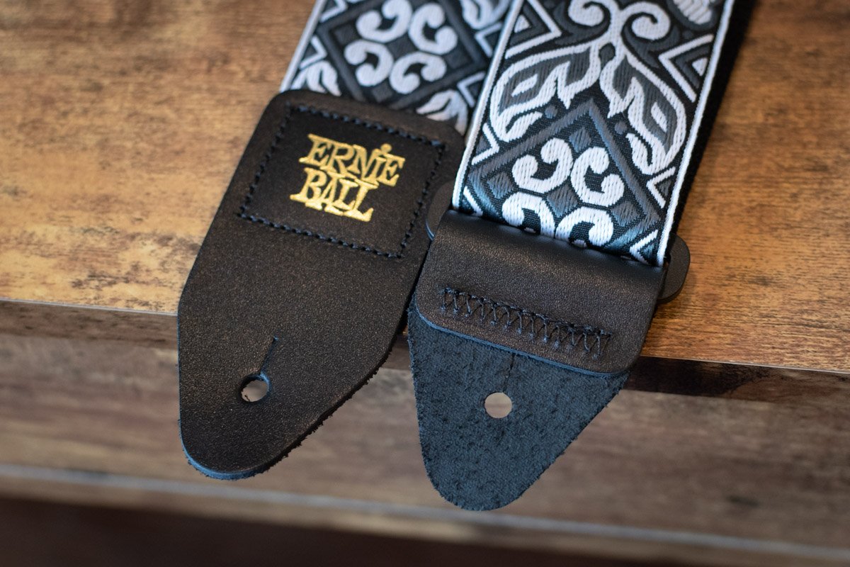 Ernie Ball P04166 Tribal Silver Guitar Strap