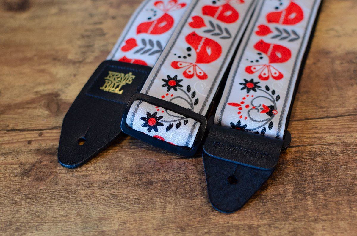 Ernie Ball P04689 Red Bird Winter Jacquard Guitar Strap