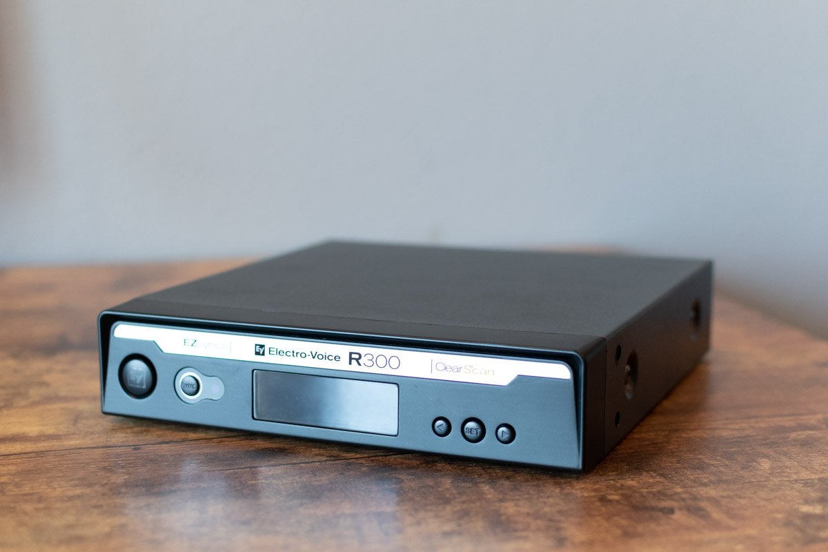 EV R300 Lapel Wireless Microphone