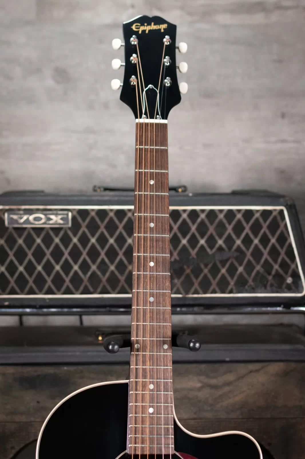 Epiphone J-45 EC Dreadnought Acoustic/Electric Guitar - Aged Vintage Sunburst Gloss