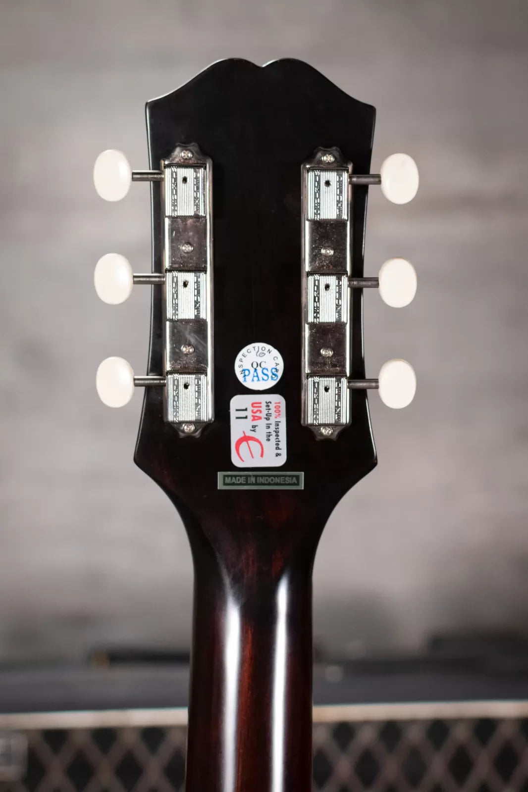 Epiphone J-45 EC Dreadnought Acoustic/Electric Guitar - Aged Vintage Sunburst Gloss