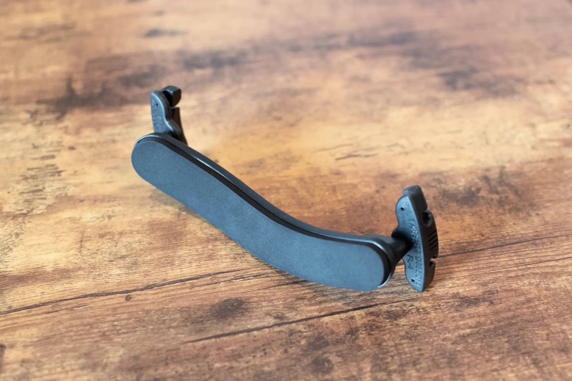 Everest Violin/Viola Shoulder Rest, Matte Black - 1/10-1/4