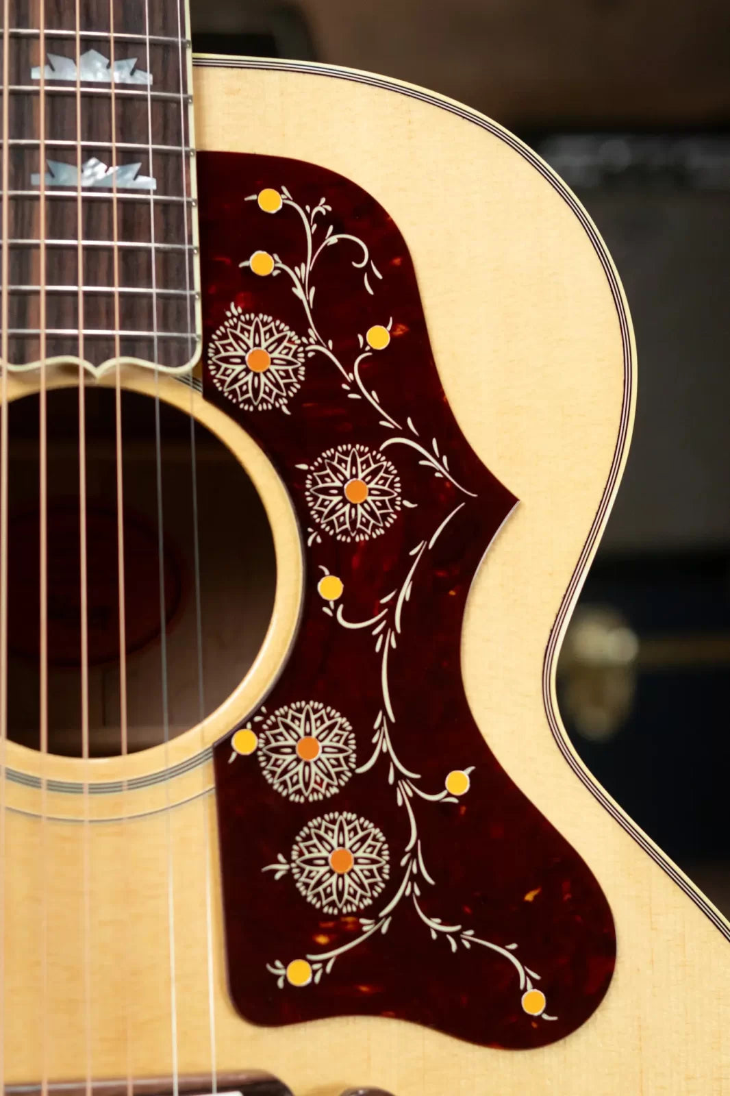 Gibson Custom SJ-200 Original Acoustic/Electric Guitar - Quilt Cherry with Hardshell Case