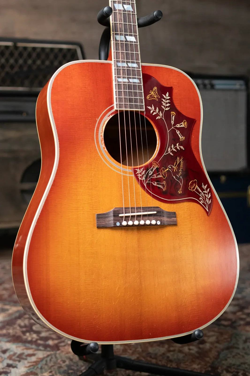 Gibson 1960 Hummingbird Light Aged - Heritage Cherry Sunburst with Hardshell Case