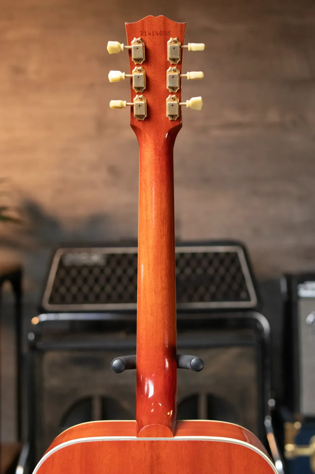 Gibson 1960 Hummingbird Light Aged - Heritage Cherry Sunburst with Hardshell Case