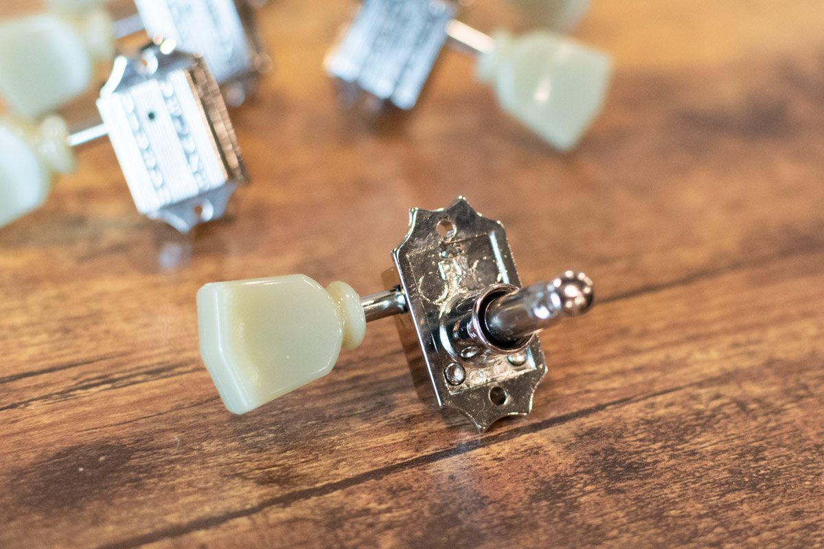 new Gibson Vintage Nickel Machine Heads with Pearloid Buttons haggertys 6