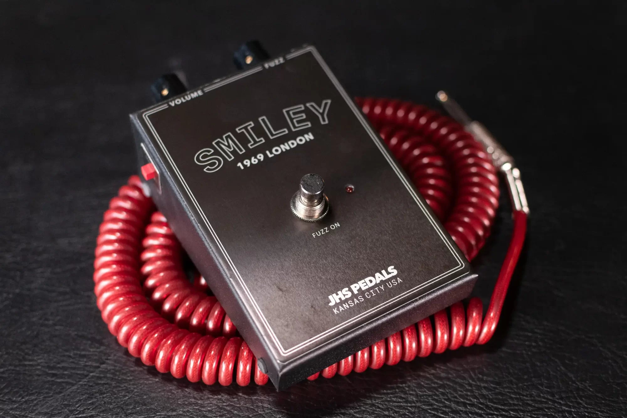 JHS Legends of Fuzz Smiley Guitar Effects Pedal