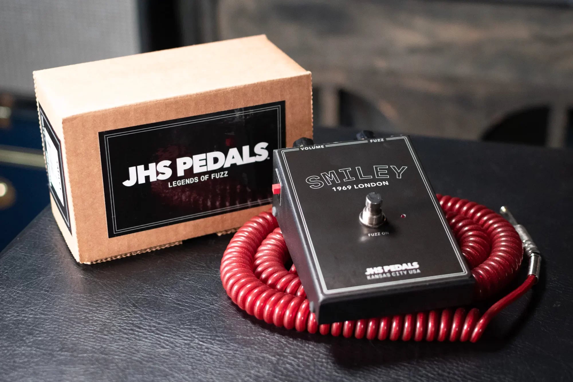 JHS Legends of Fuzz Smiley Guitar Effects Pedal