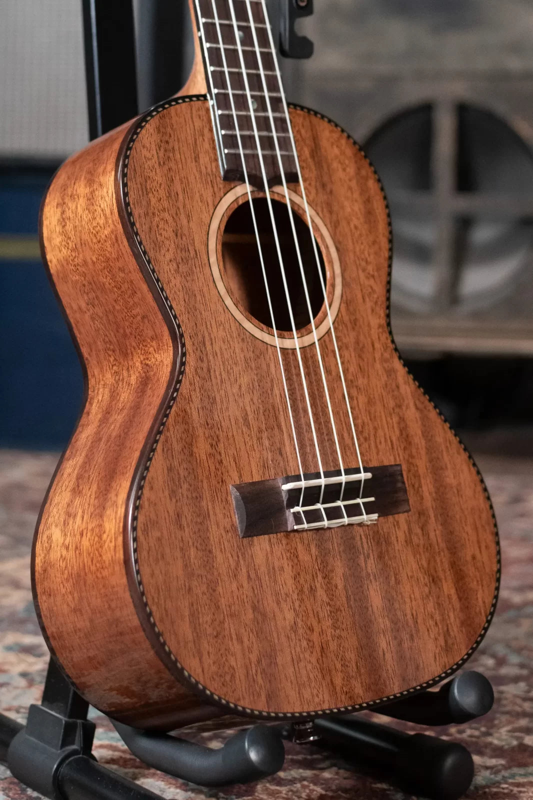 Lanikai MAS-T All Solid Mahogany Tenor Ukulele Outfit