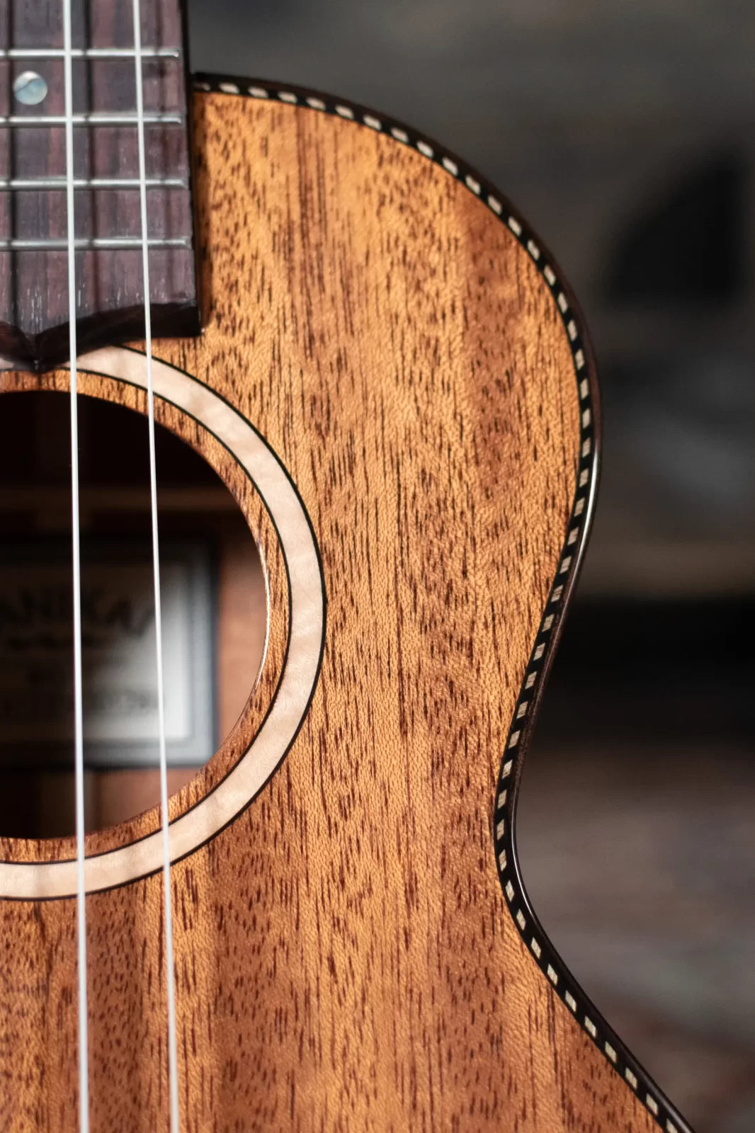 Lanikai MAS-T All Solid Mahogany Tenor Ukulele Outfit