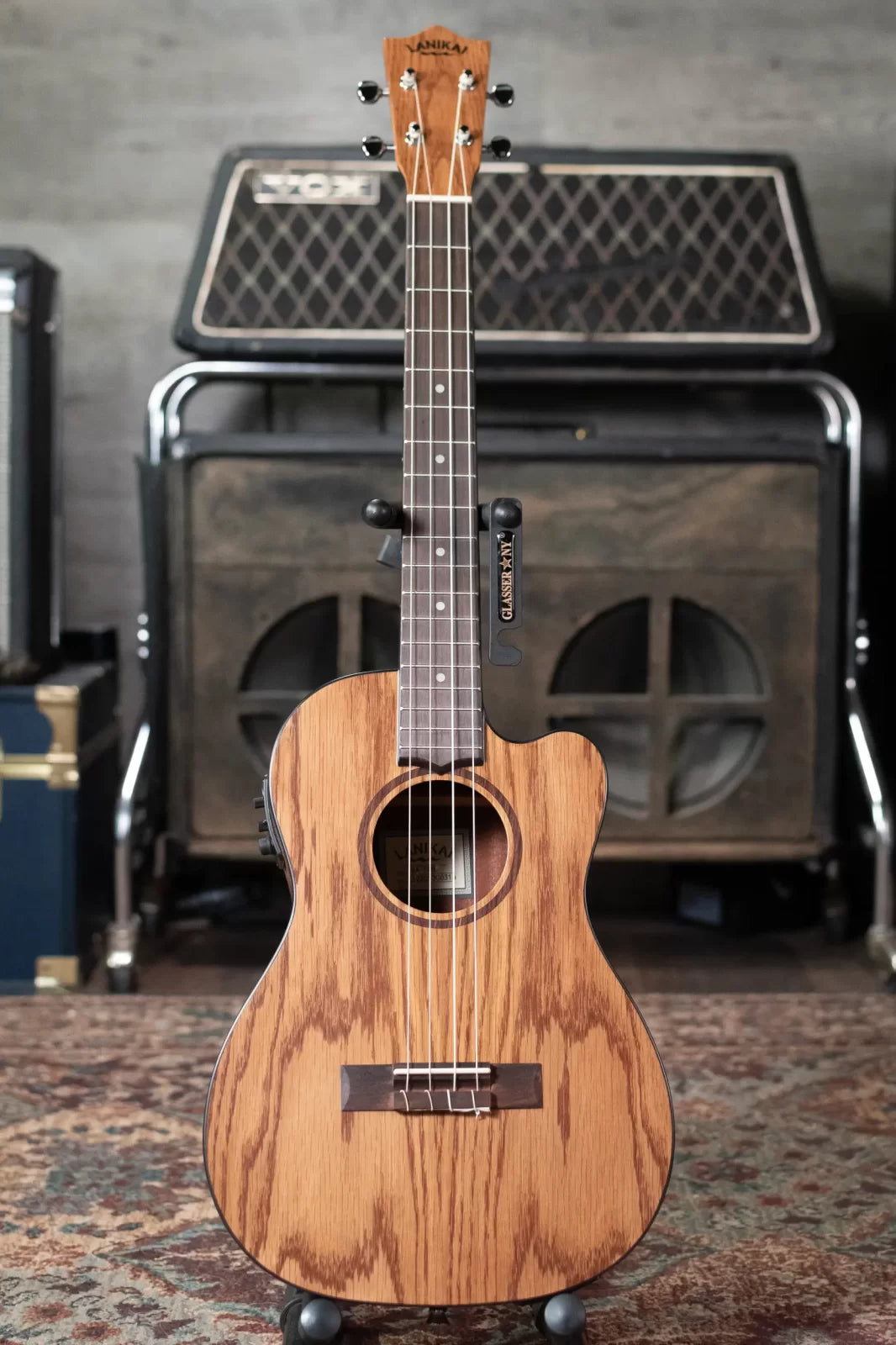 Lanikai OA-CEB Oak Baritone Ukulele Cutaway with Electronics