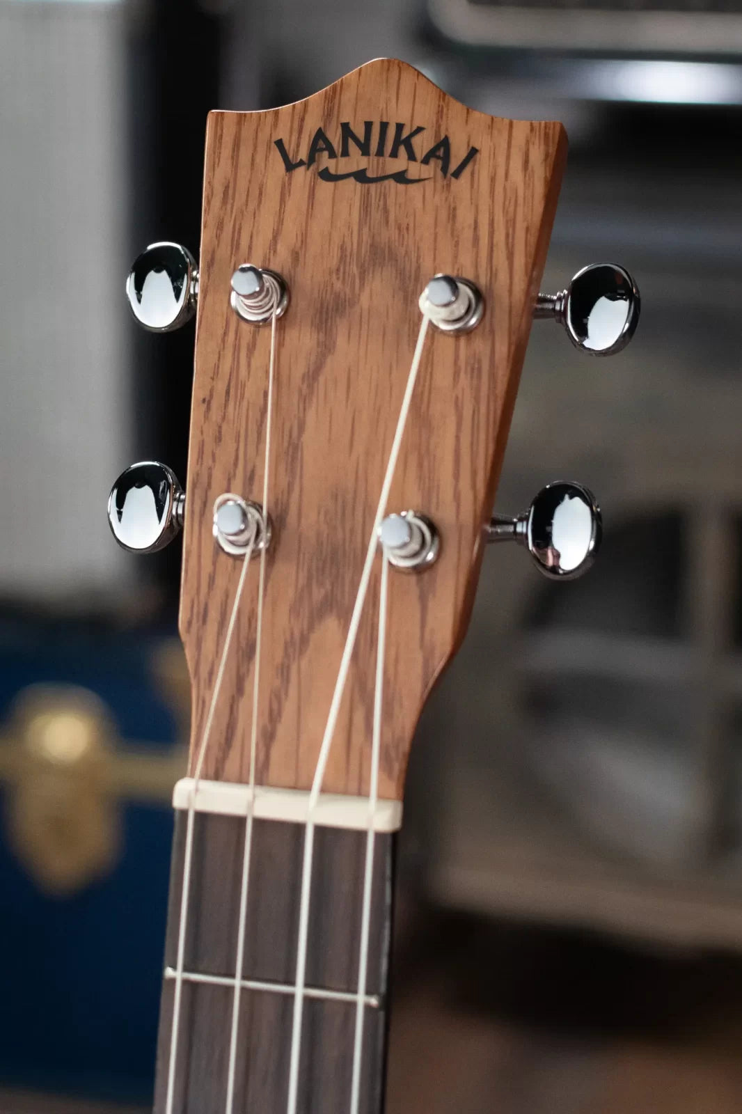 Lanikai OA-CEB Oak Baritone Ukulele Cutaway with Electronics