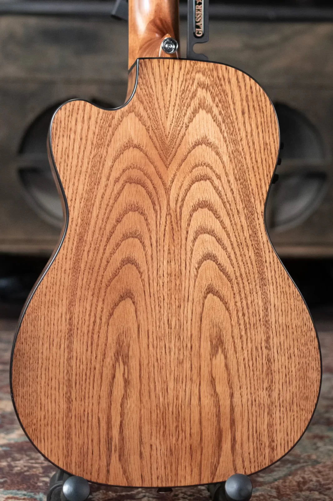 Lanikai OA-CEB Oak Baritone Ukulele Cutaway with Electronics