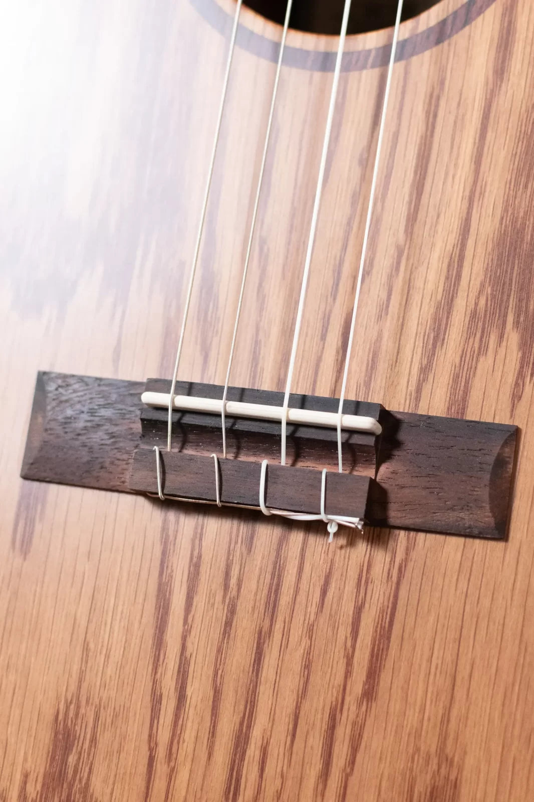 Lanikai OA-CEB Oak Baritone Ukulele Cutaway with Electronics