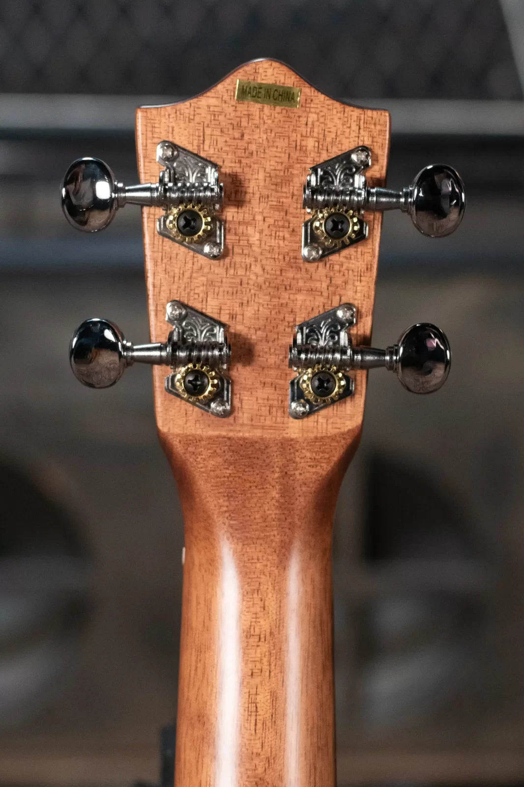 Lanikai OA-S Oak Soprano Satin Ukulele with Gig Bag