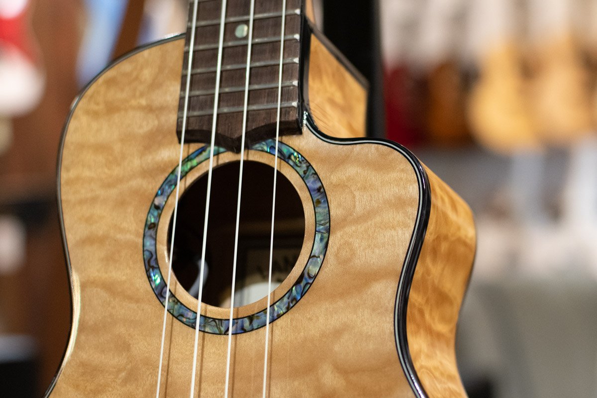 Lanikai QM-NACEC Quilted Maple Natural Concert Ukulele Cutaway with Electronics