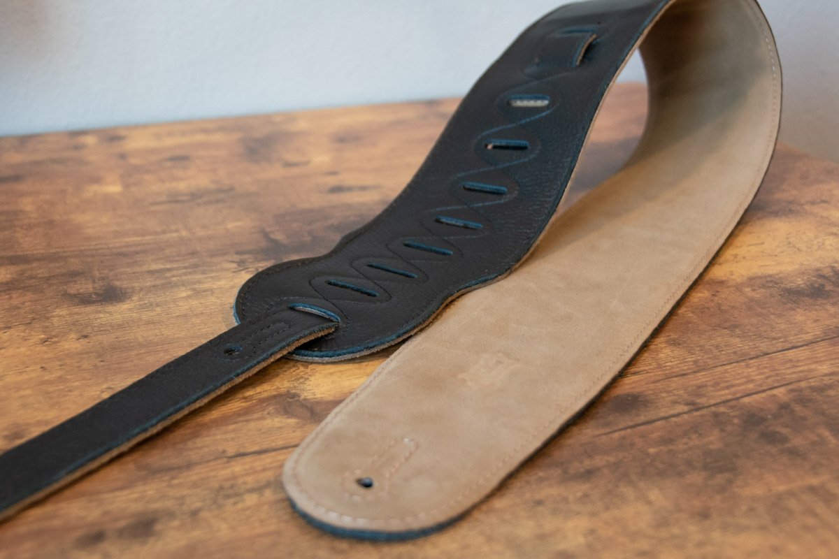 Levy's M4GF 3.5-inch Padded Garment Leather Bass Strap - Black