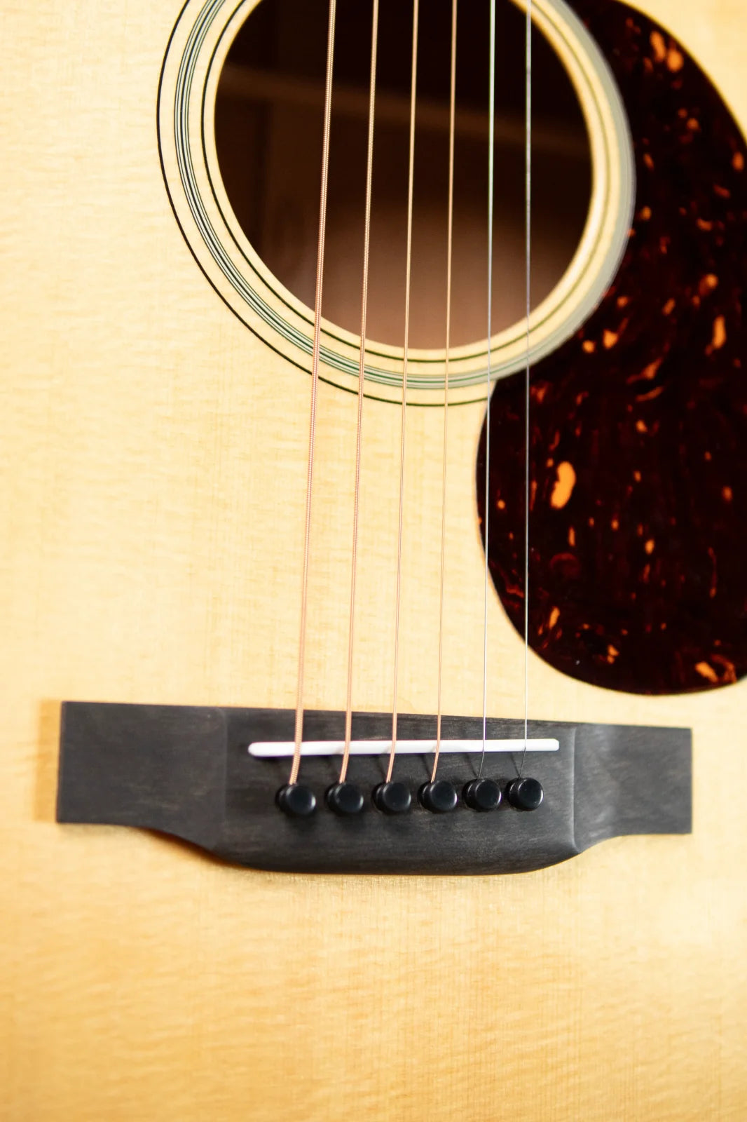 Martin 000-18 Acoustic Guitar with Hardshell Case - Demo