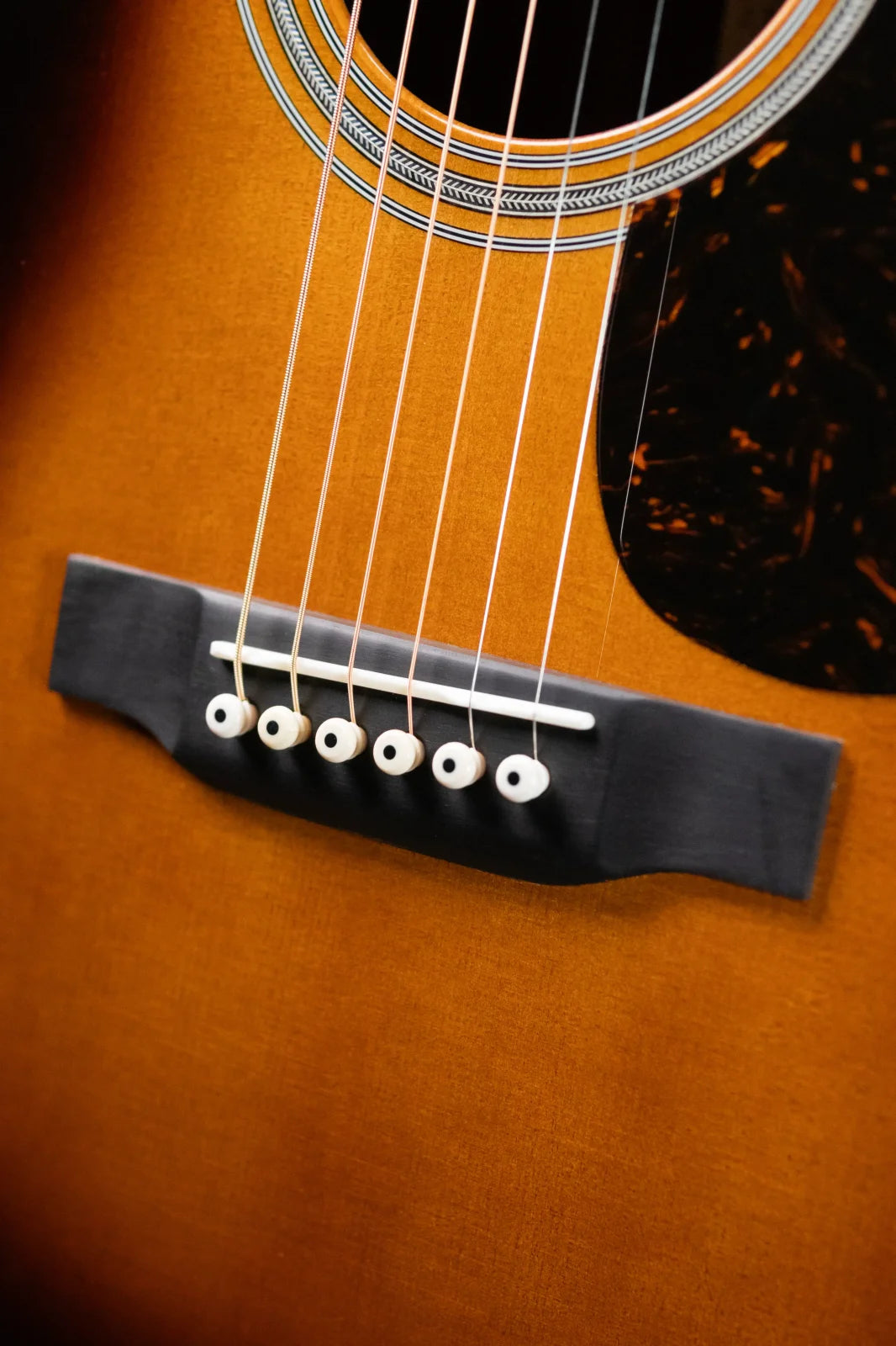 Martin Eric Clapton Signature 000-28EC Acoustic Guitar - Sunburst with Hardshell Case