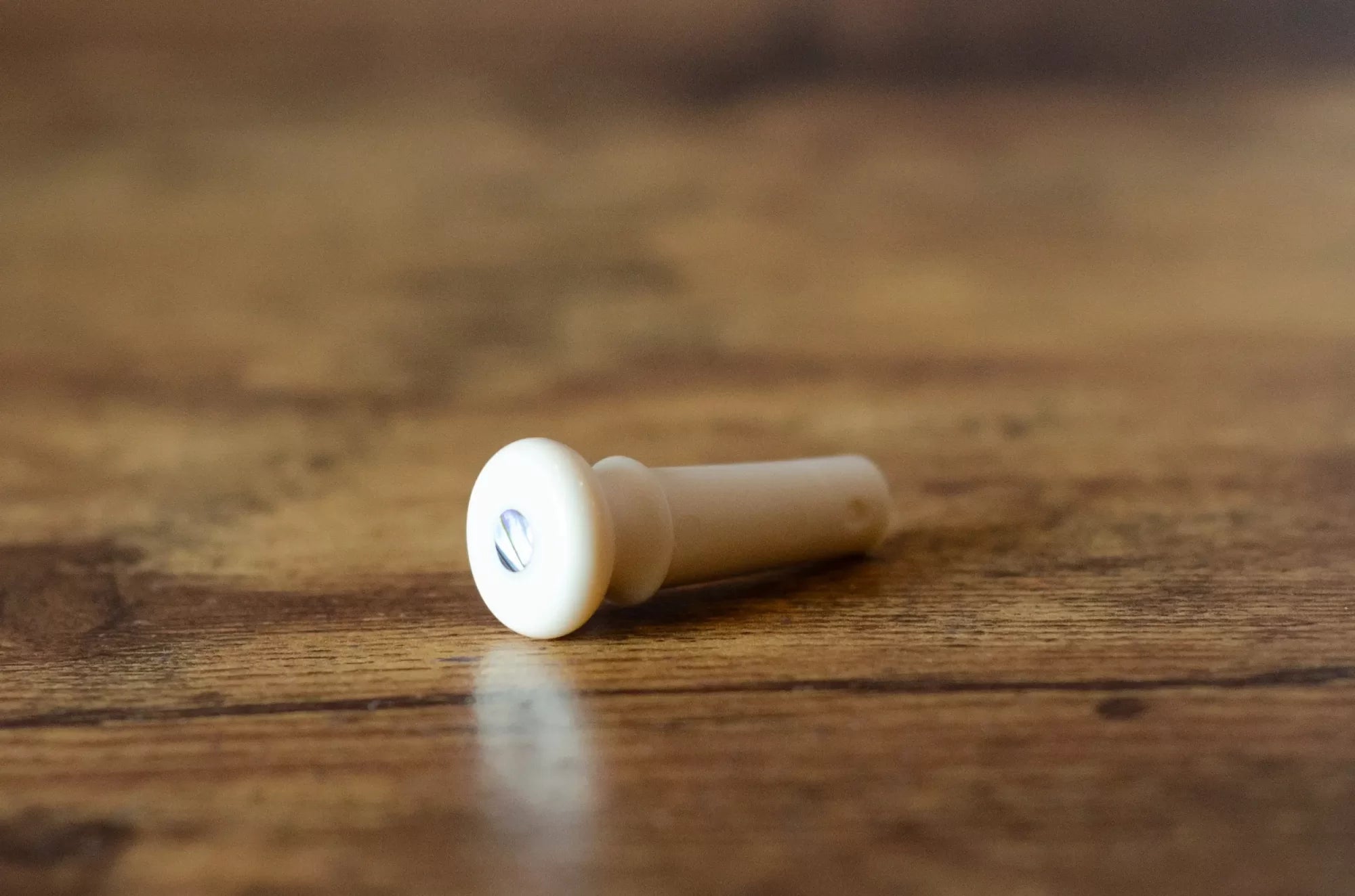 Martin Pearl Inlaid Bridge & Endpins (White)