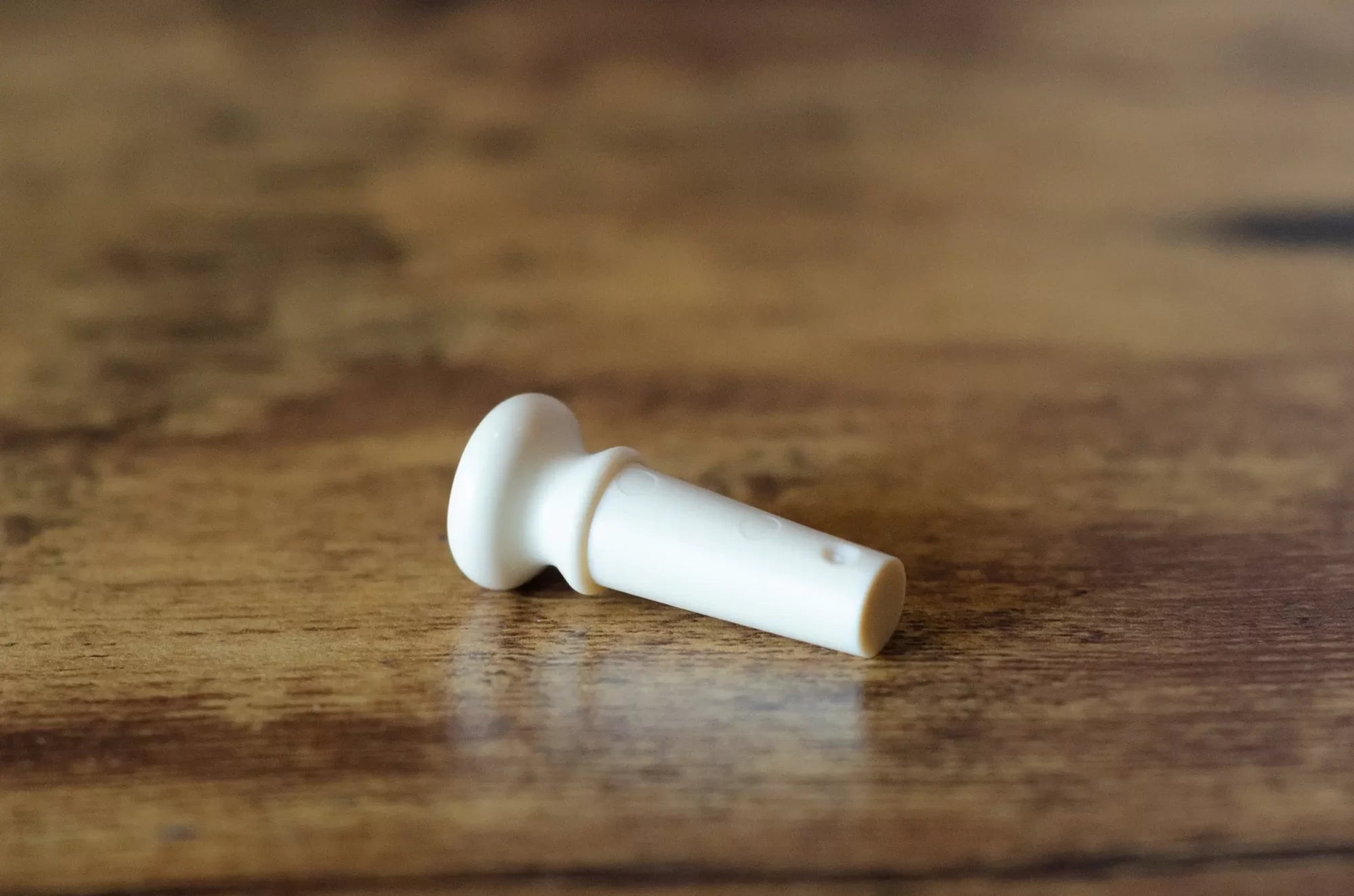 Martin Pearl Inlaid Bridge & Endpins (White)