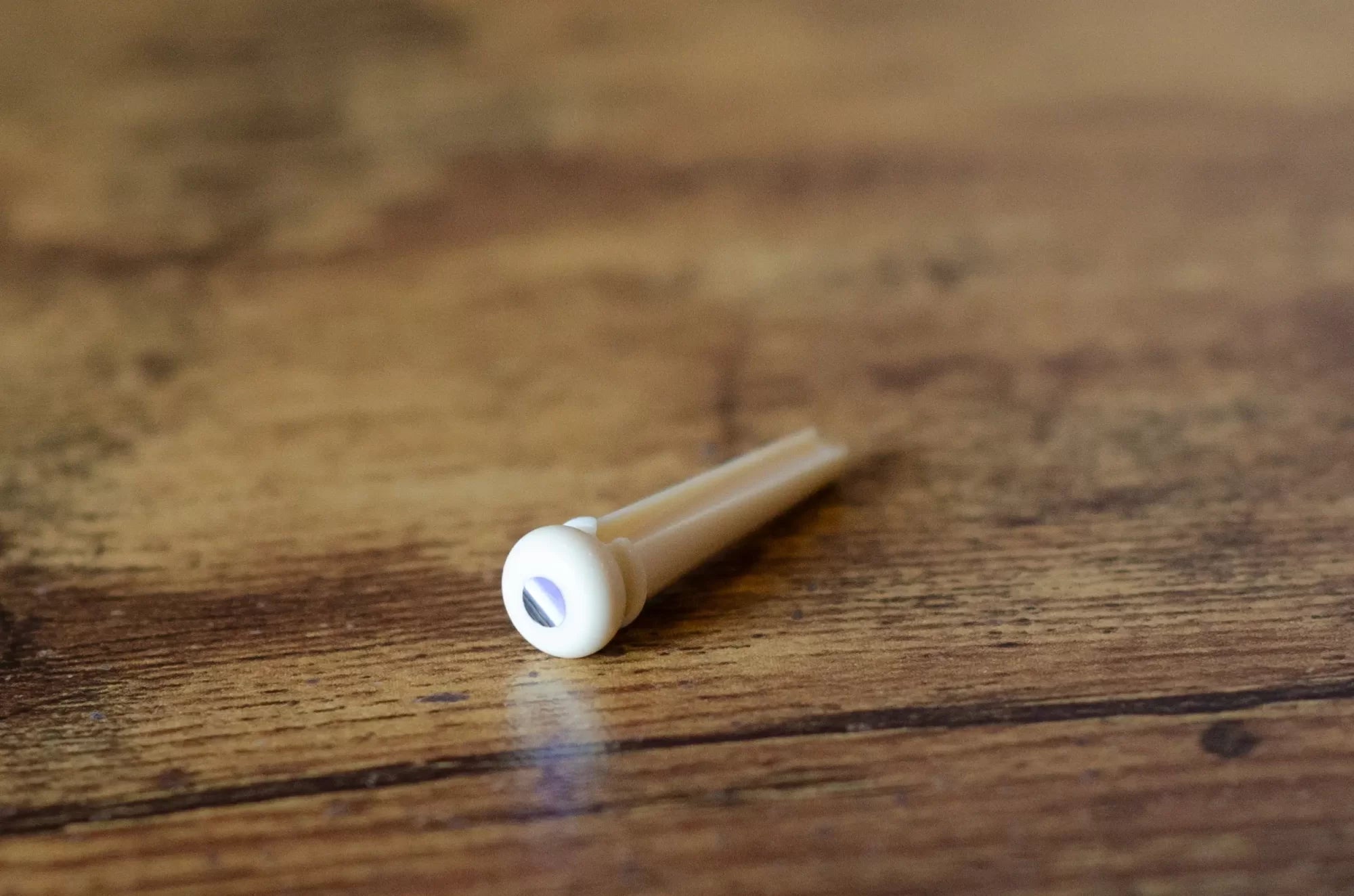 Martin Pearl Inlaid Bridge & Endpins (White)