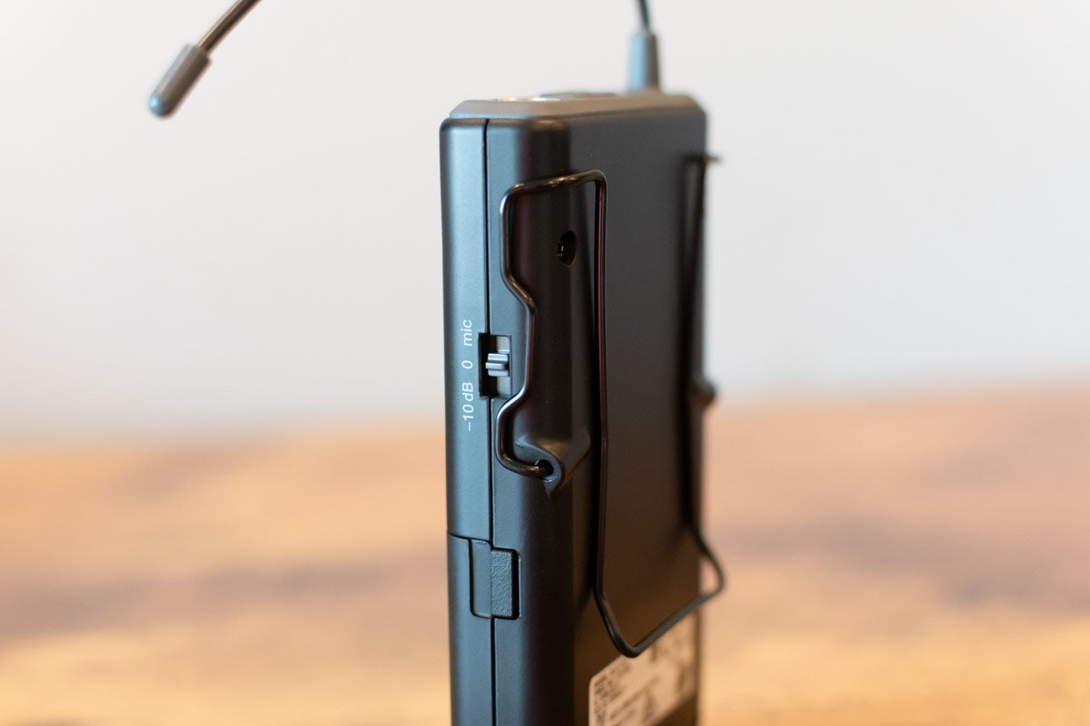 Shure SLX14 Wireless Guitar System - H19 Band