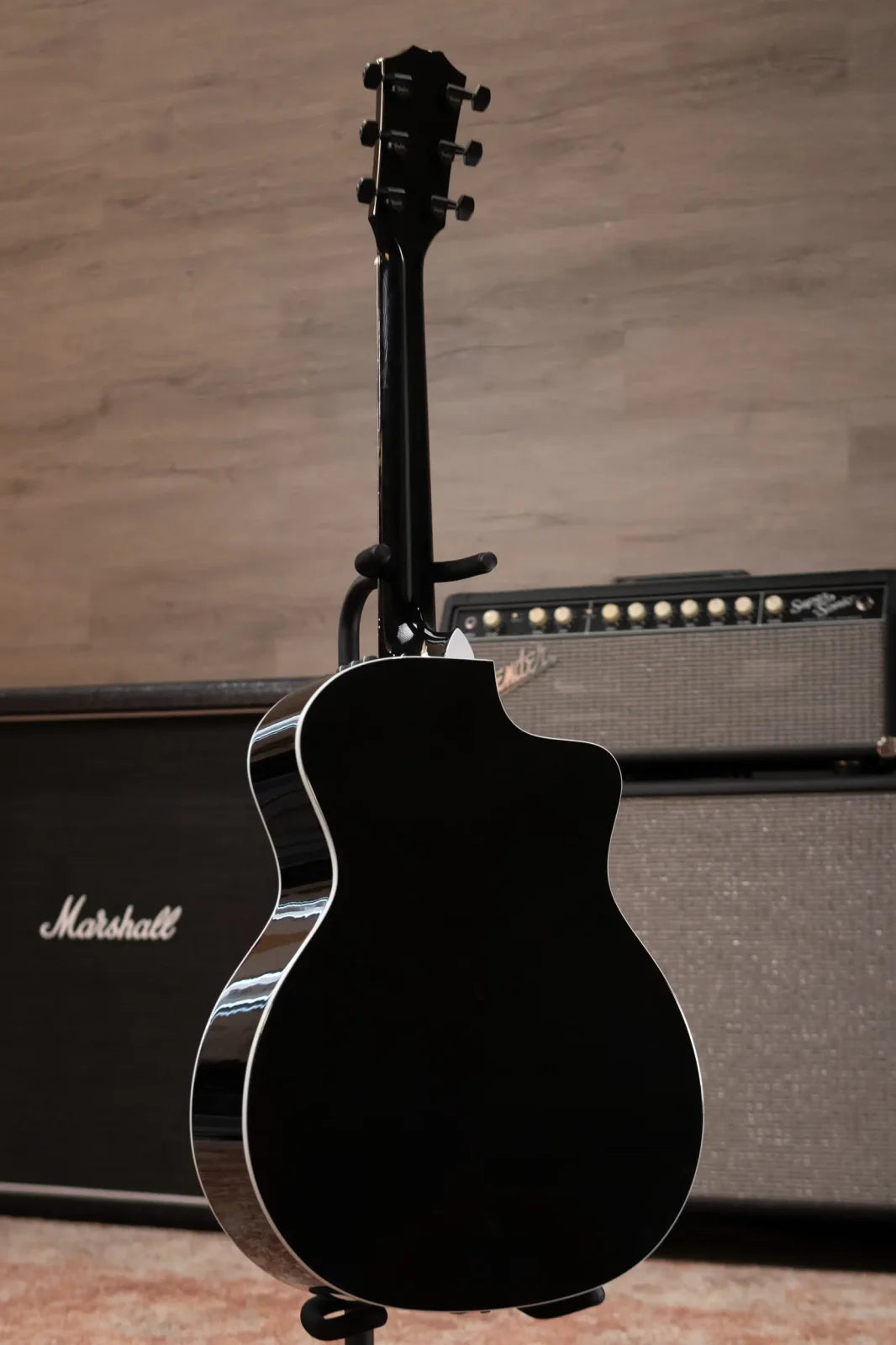 Taylor 214ce-BLK DLX Grand Auditorium Acoustic/Electric Guitar with Deluxe Hard Shell Case