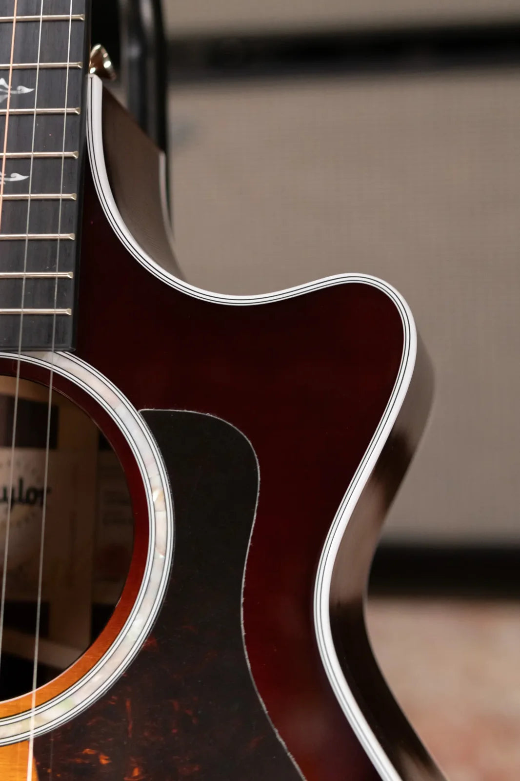 Taylor 412ce-R Grand Concert Acoustic/Electric - Tobacco Sunburst Top with Hardshell Case - Factory Demo