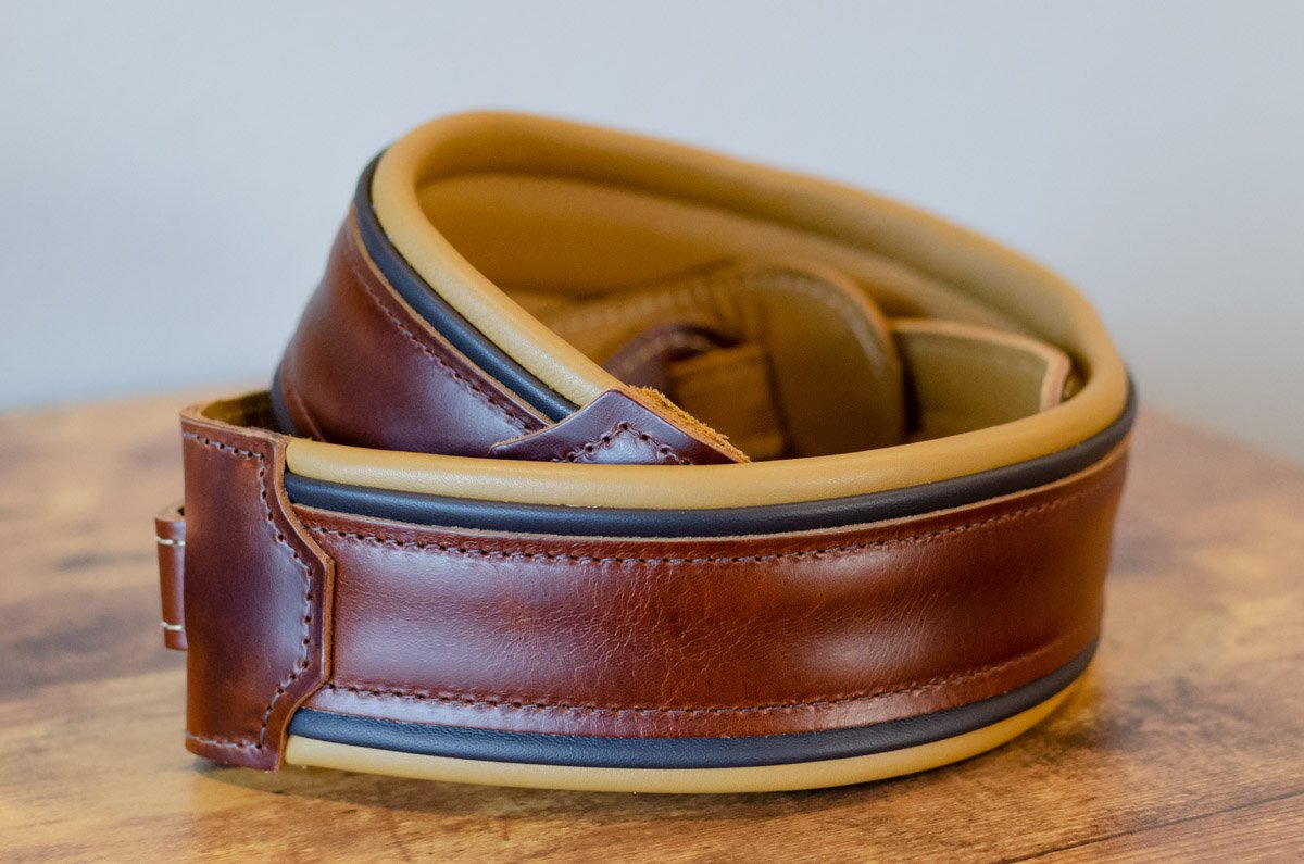 Taylor Ascension Leather Guitar Strap, Black/Butterscotch 2.5"