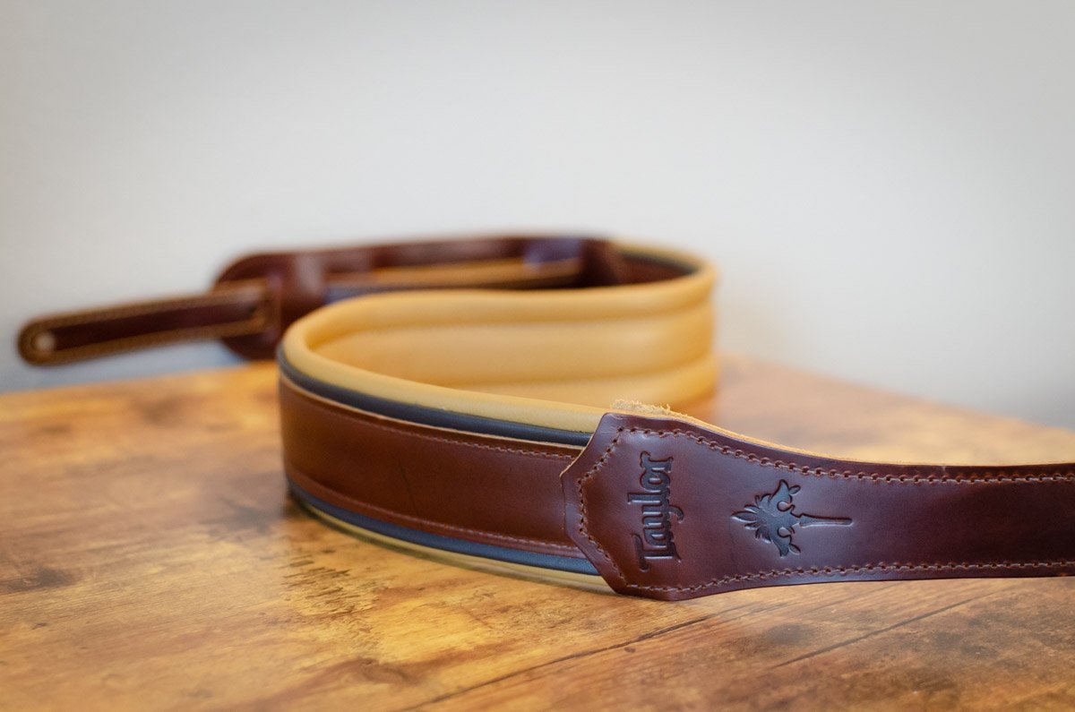Taylor Ascension Leather Guitar Strap, Black/Butterscotch 2.5"
