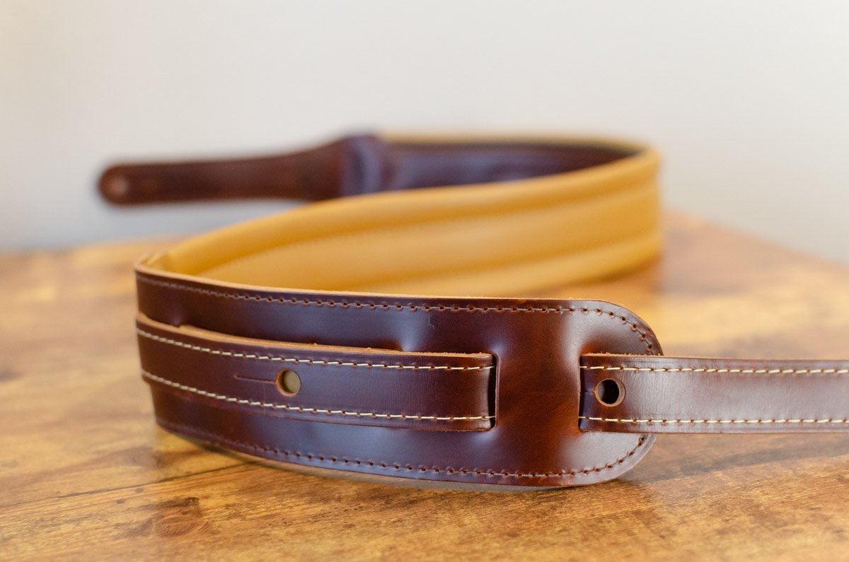Taylor Ascension Leather Guitar Strap, Black/Butterscotch 2.5"