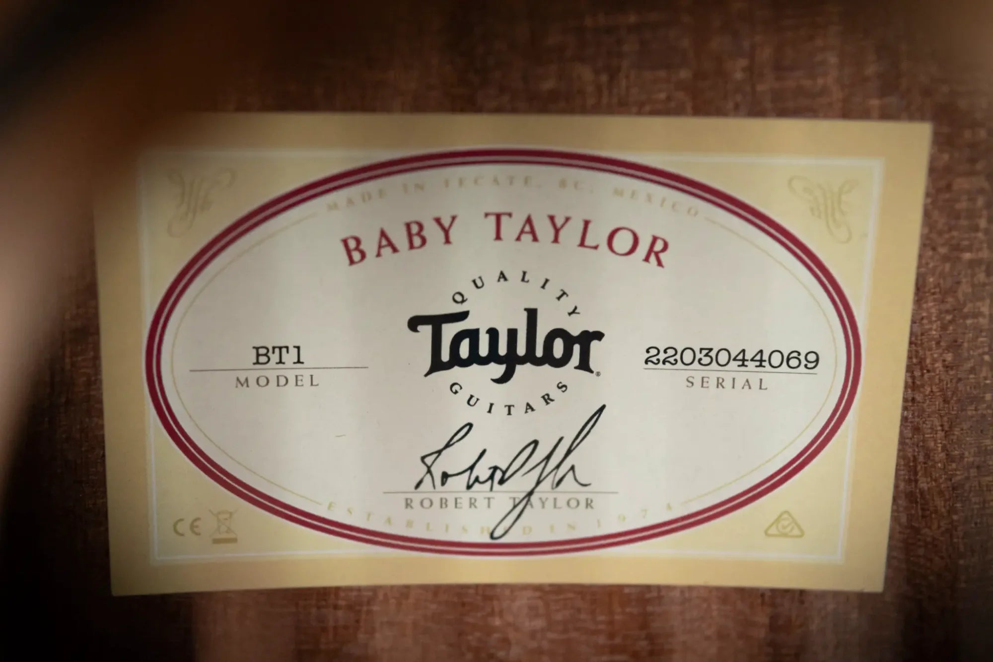 Taylor BT1 Baby Taylor Acoustic Guitar with Gig Bag