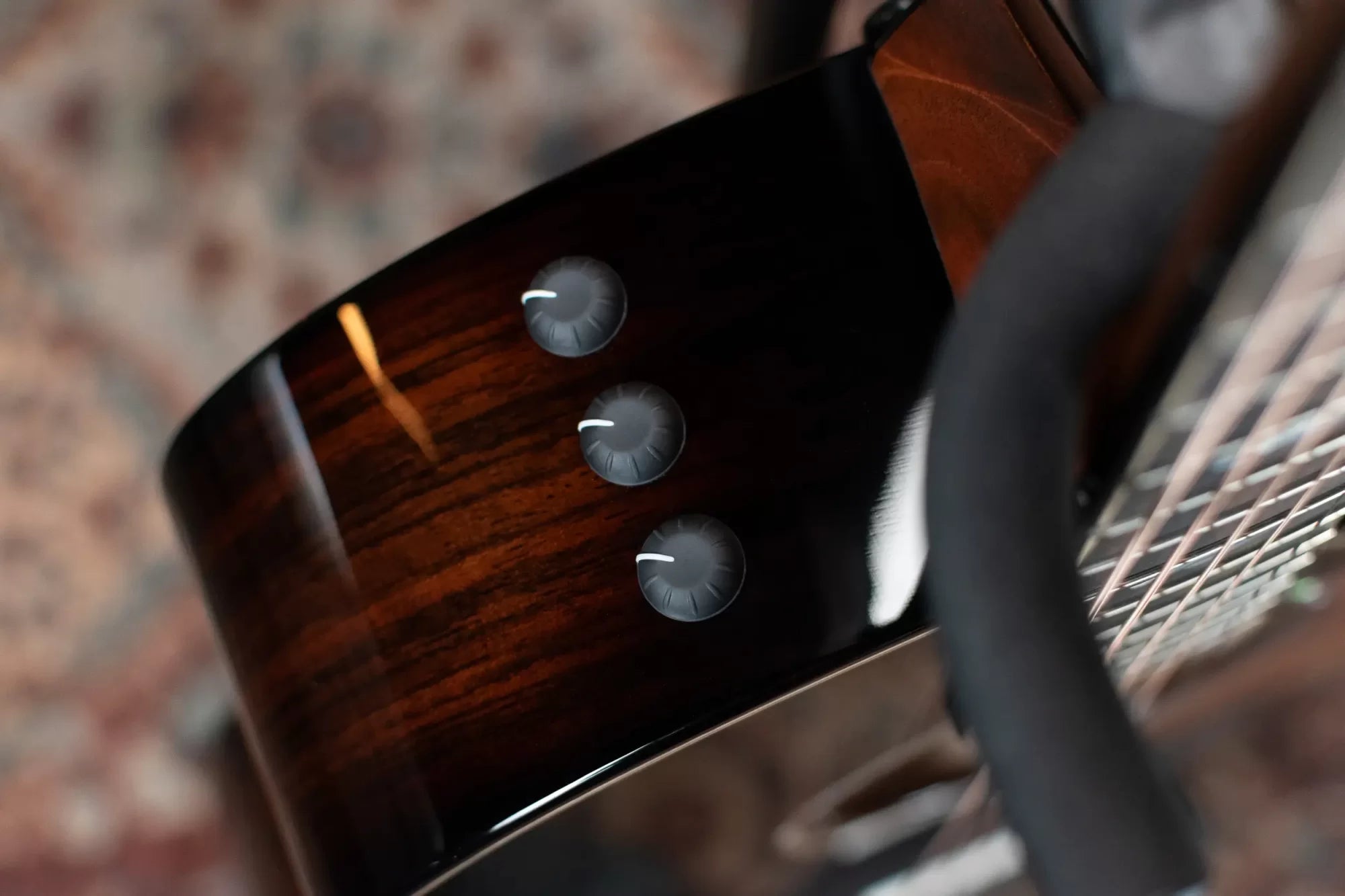 Taylor Builder's Edition 814ce Blacktop Acoustic/Electric Guitar with Hardshell Case