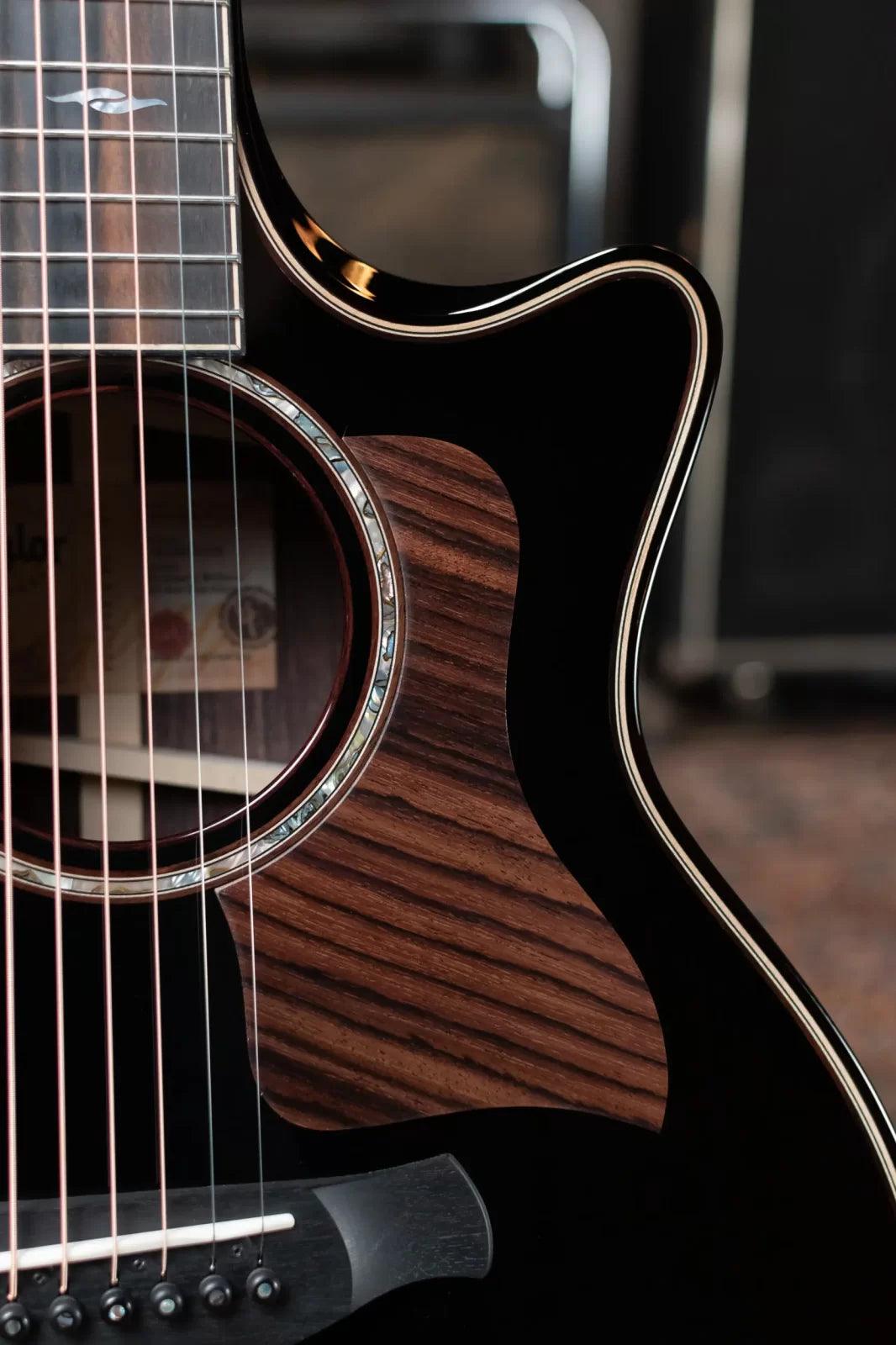 Taylor Builder's Edition 814ce Blacktop Acoustic/Electric Guitar with Hardshell Case