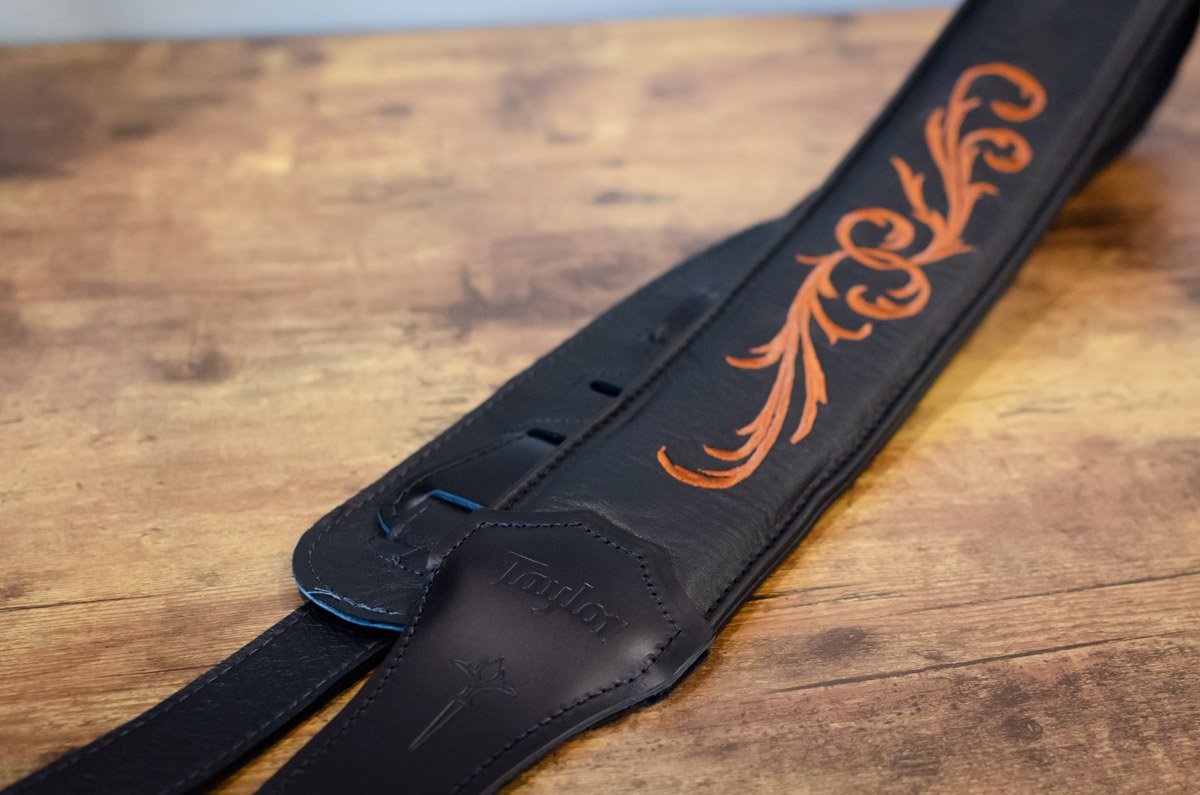 Taylor Nouveau Strap Presentation Series Black Leather 3"