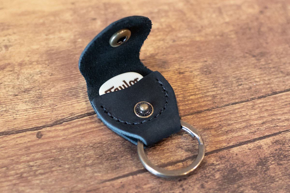 Taylor TKR-06 Taylor Key Ring with Pick Holder Black Nubuck