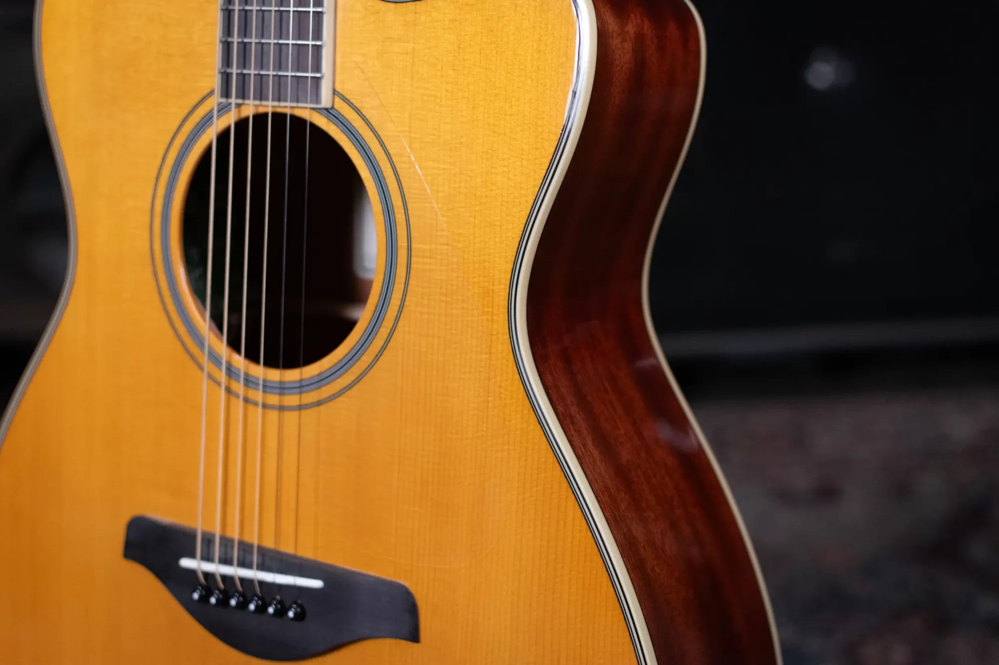 Yamaha FSC-TA TransAcoustic/Electric - Vintage Tint