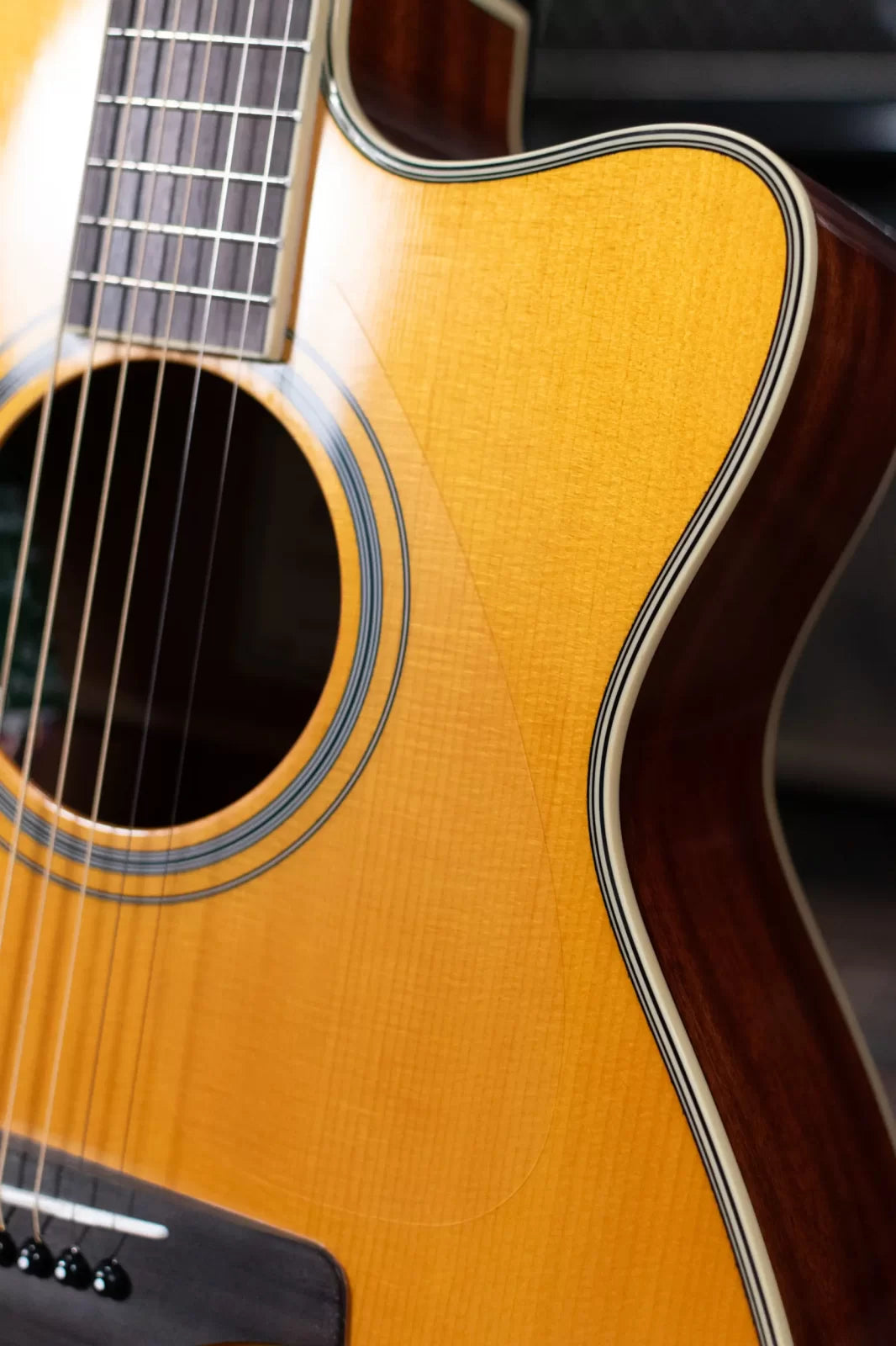 Yamaha FSC-TA TransAcoustic/Electric - Vintage Tint