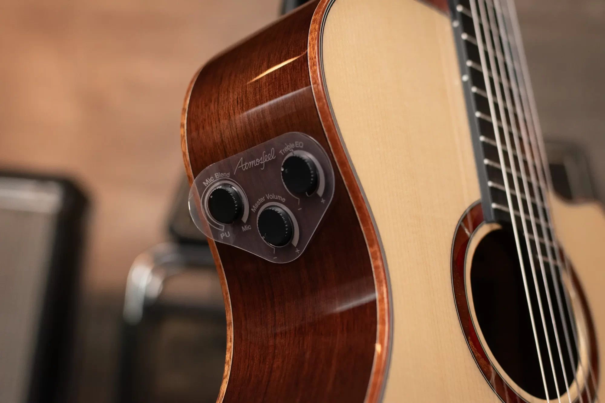 Yamaha NTX5 Acoustic/Electric Guitar - Natural with Gig Bag
