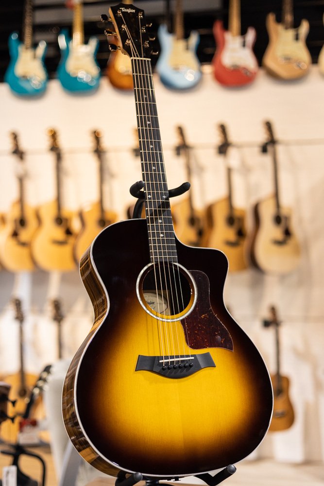 Taylor 214ce -SB DLX Acoustic/Electric Guitar with Deluxe Hardshell Case - Used Floor Model