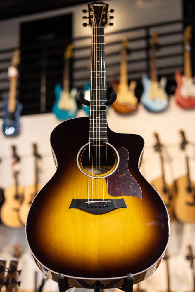 Taylor 214ce -SB DLX Acoustic/Electric Guitar with Deluxe Hardshell Case - Used Floor Model