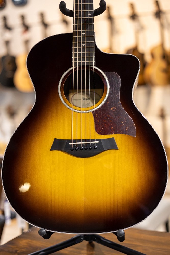Taylor 214ce -SB DLX Acoustic/Electric Guitar with Deluxe Hardshell Case - Used Floor Model