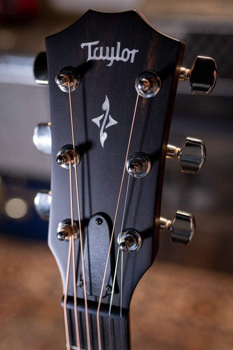 Taylor 414ce-R Rosewood Grand Auditorium Acoustic/Electric Guitar with Deluxe Hardshell Case