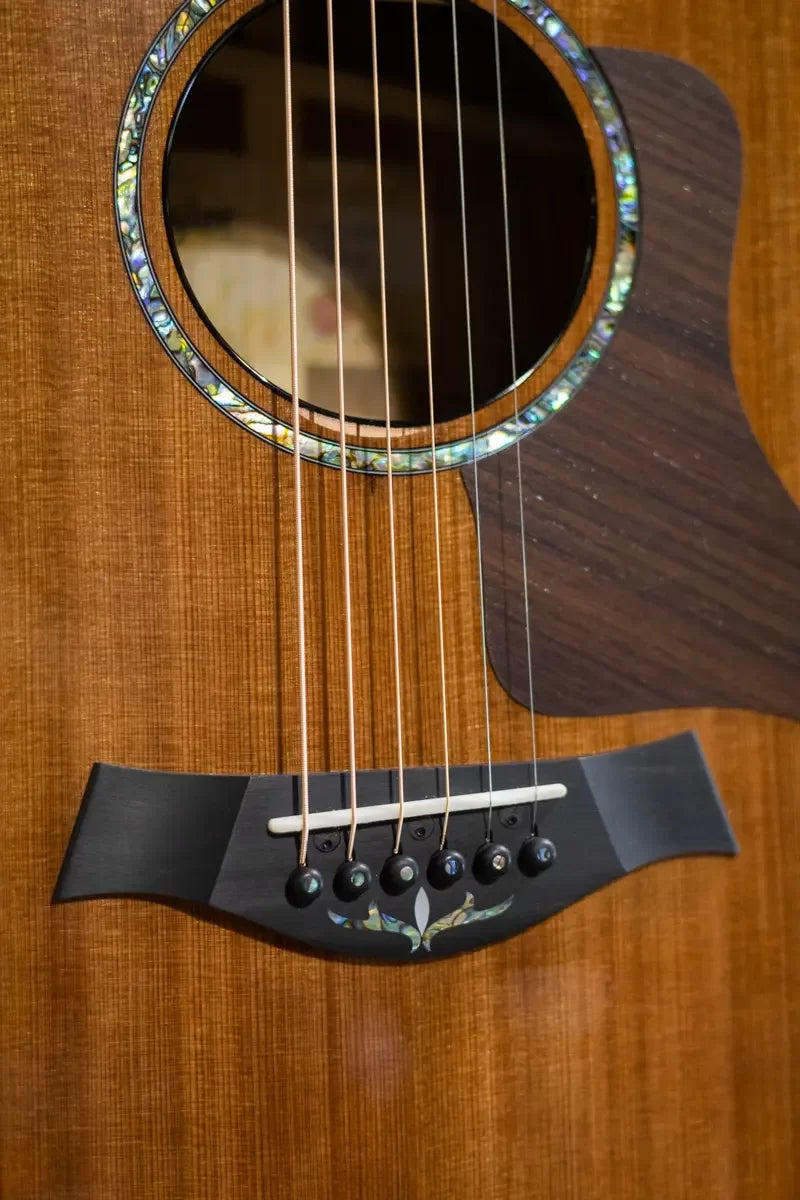 Taylor Custom Shop Grand Auditorium Honduran Rosewood/Sinker Redwood with Hardshell Case - Factory Demo